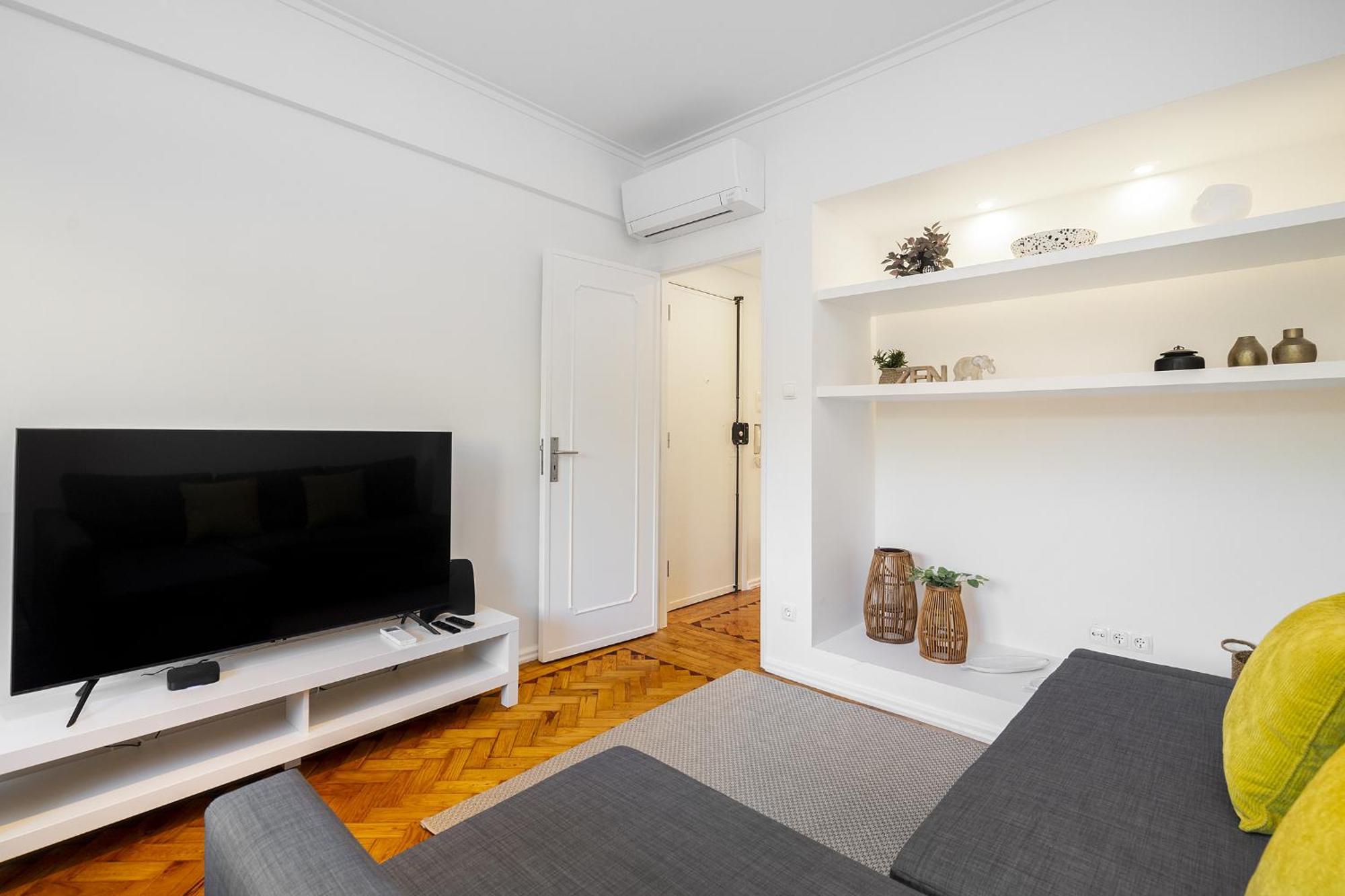 Whome Peaceful Alges Family Home Away From City Noise Exterior photo
